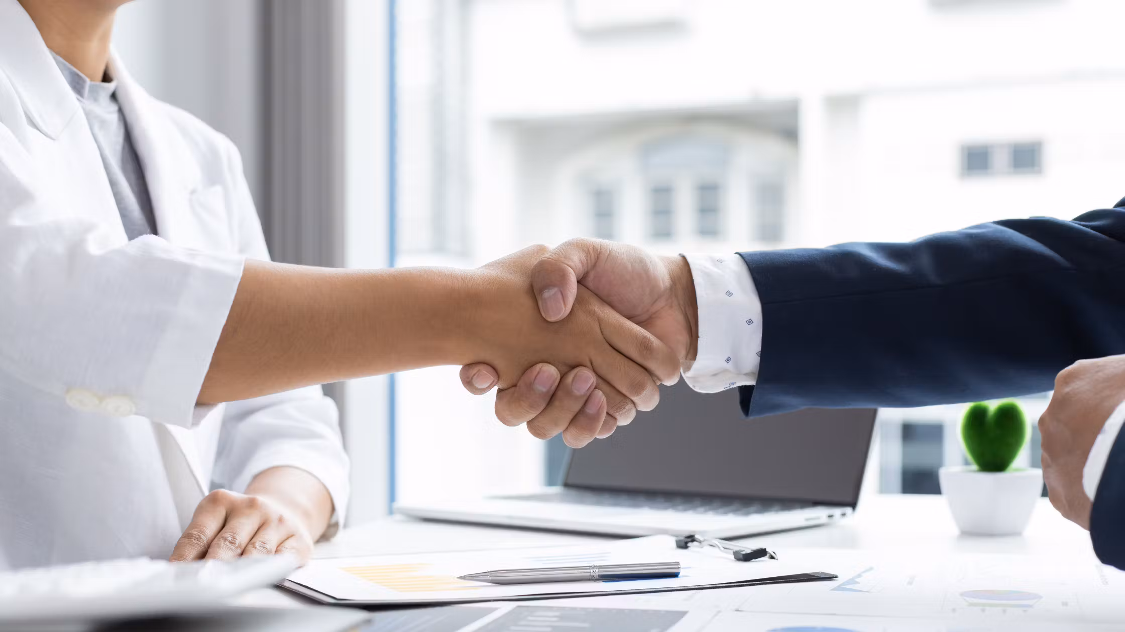 Harmonizing Success: 8 Essential Tips for Balancing Sales & Delivery in Energy Consulting